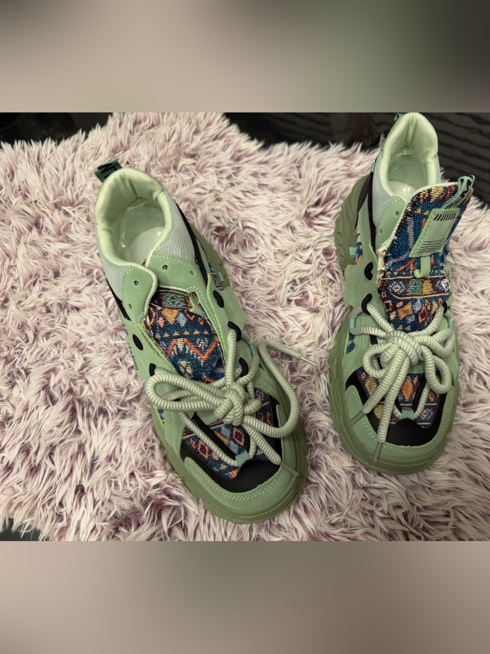 Men's Casual Lace-Up Sneakers in Sage Green with Patterned Inset